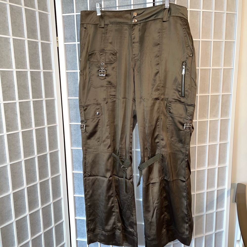 CARGO PANTS; NWT SATIN OLIVE GREEN W/COOL DETAILS, By Generation Kiss, XXL